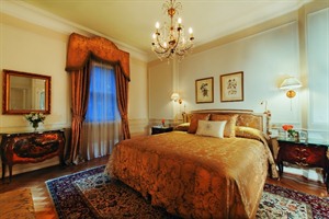 Room in Alvear Palace
