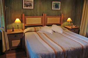 Bedroom of Creek cabin