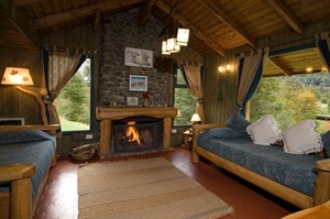 Lounge in Creek cabin