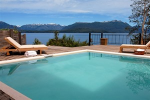 Luma, pool with great views
