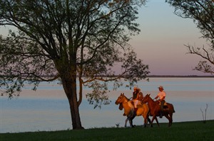Puerto Valle, horse riding by the Parana River