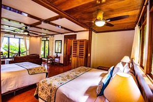 Tortuga Lodge Bedroom
