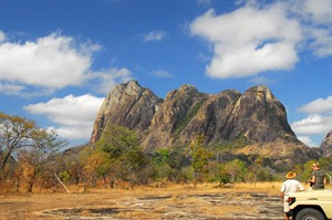 Ngalongue Mountains