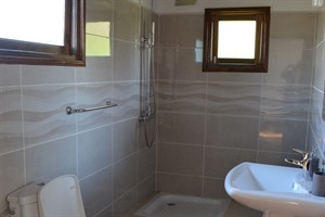 Bathroom at Sahatandra River Hotel