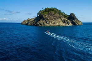 Guests can take boat trips to Santana Islet