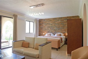 Family suite at Omali Lodge
