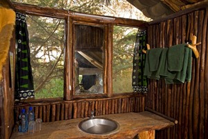 Bathroom at Migunga Tented Camp
