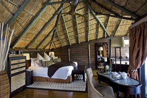 Serena Mivumo River Lodge Bedroom