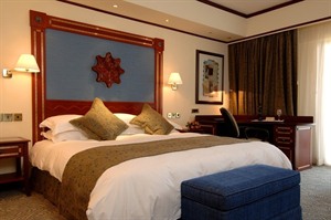 Kampala Serena Hotel Bedroom