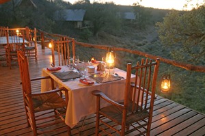 Dining at Garonga Safari Camp