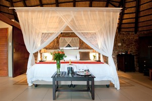 Leopard Mountain Game Lodge Chalet