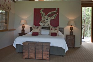 Makakatana Bay Lodge Bedroom