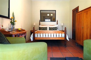 Mimosa Lodge Room