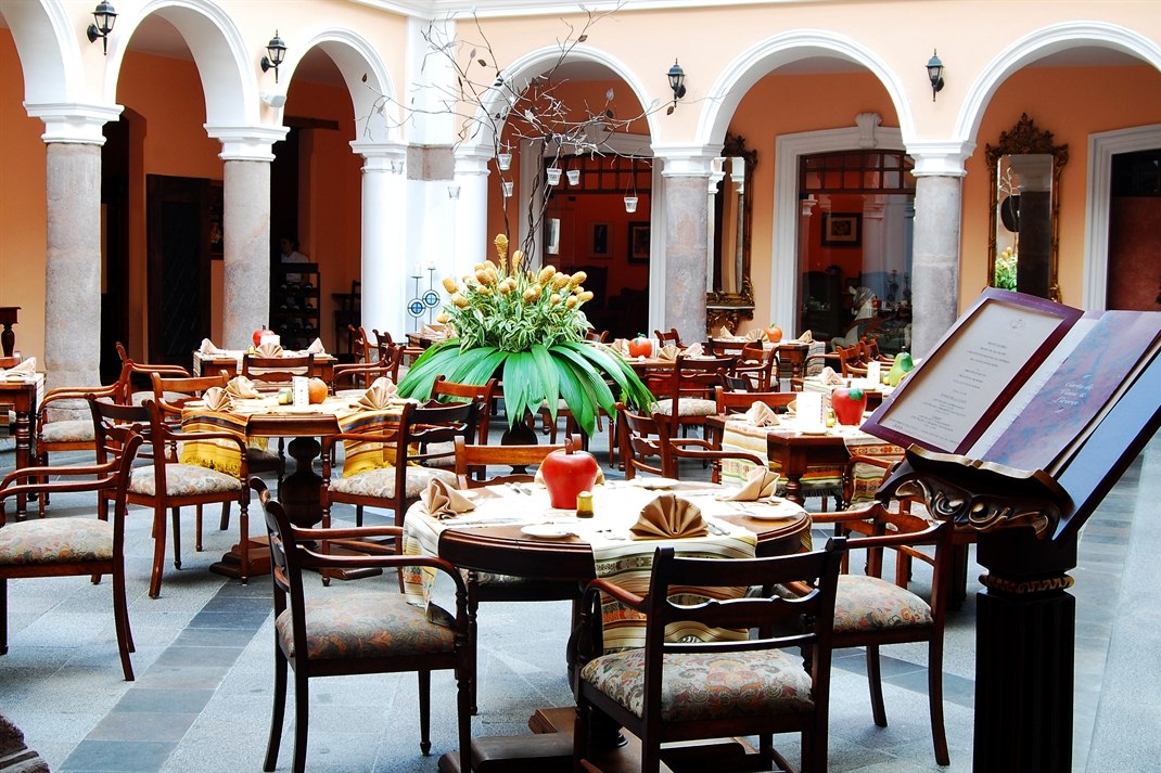 Hotel Patio Andaluz Quito Rainbow Tours