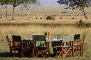 Governors' Camp - watch big game while you dine...