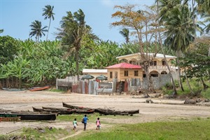 Sao Tomean settlement near Pico Caio Grande