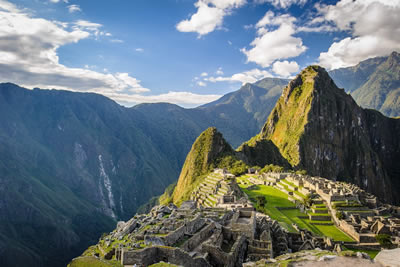 Peru Highlights plus Easter Island